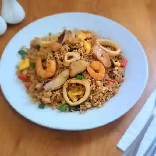Arroz Chaufa de Mariscos