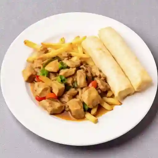 Chapsui De Cerdo Con Papas Fritas + 2u Arrollado Primavera