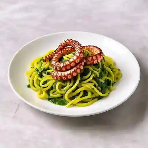Fetuccine Al Pesto con Pulpo Parrilla
