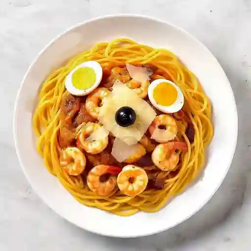 Tallarines huancaina con camarones