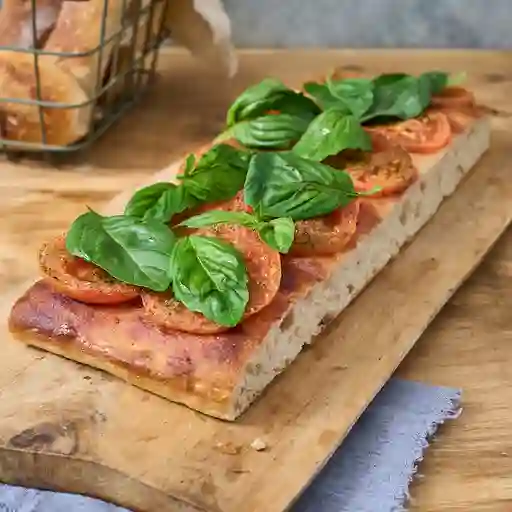 Focaccia tomate albahaca