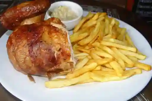 ¼ Pechuga Pollo Asada con Papas Fritas