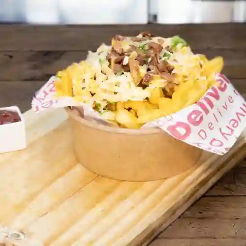 Papas Fritas con Toppings -chicas