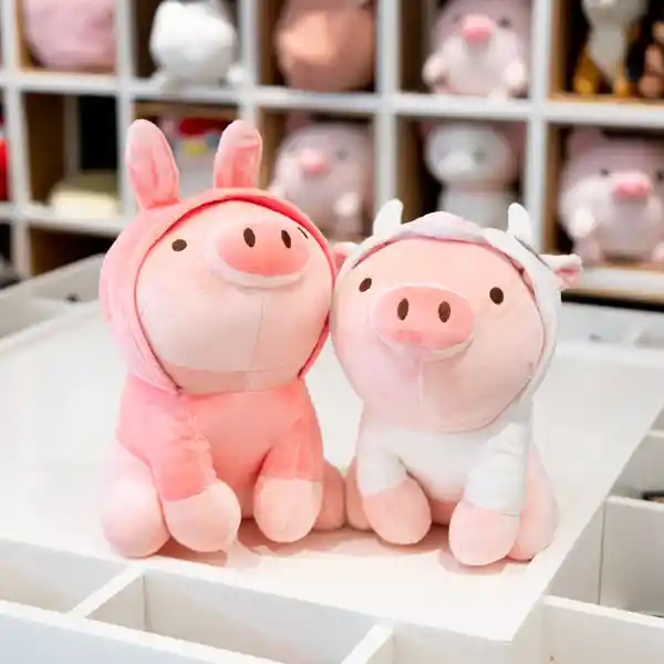 Miniso Peluche Cerdito Sentado Con Capucha de Vaca 27.9 cm