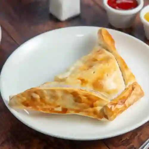 Empanada Pollo Queso