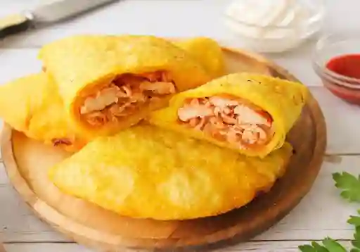 Empanada Gordon Blue De Pollo