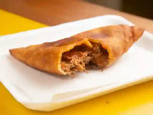 Empanada de Carne Mechada