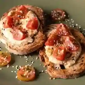 Tostadas B-Fresh Hummus