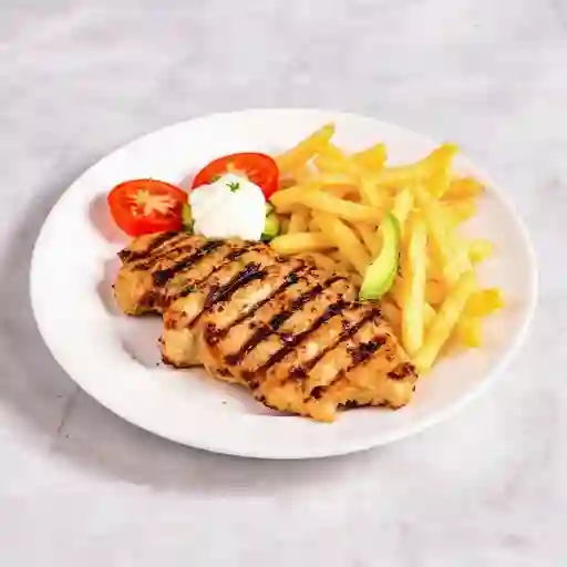Churrasco de Pollo con Papas Fritas