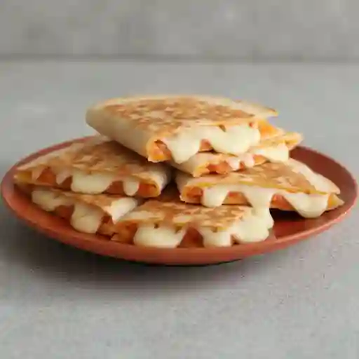 Quesadilla de Carnitas y Chorizo