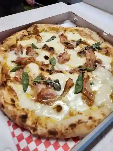 Carbonara (Pizza Familiar 36 Cms)