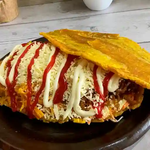 Patacón de Carne Asada O Mechada