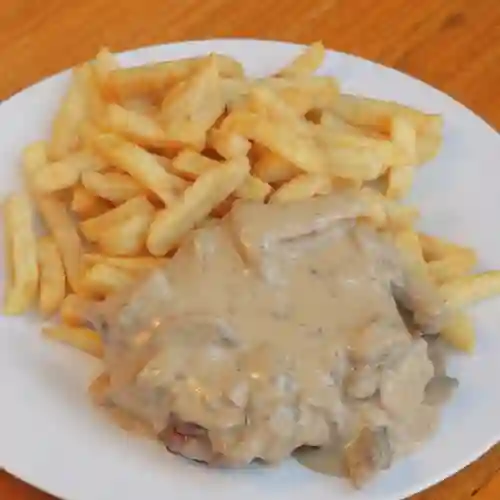 Pollo con salsa de champiñon