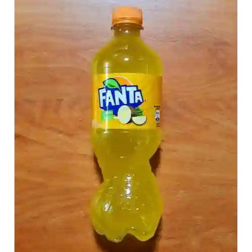 Fanta Piña 591 ml