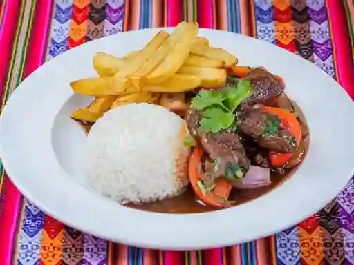 Pollo Saltado