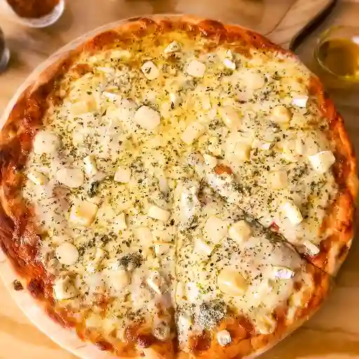 Pizza Cuatro Iniciados Mediana