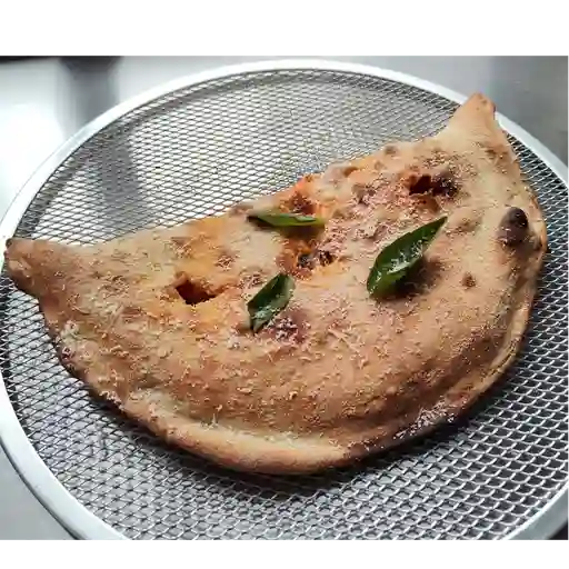 Calzone 4 formaggi