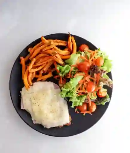 Milanesa Napolitana con Papas Camote