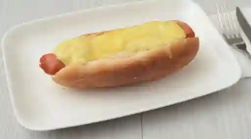 Vienesa luco con papas fritas