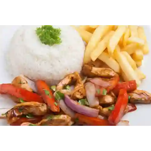 Pollo Saltado Entrada y Bebida