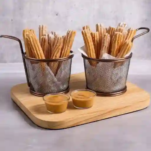20 Churros con 2 Salsas