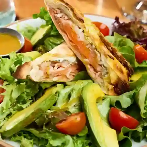 Rollos de Masa Phillo rellenos con Salmón