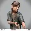 The Last of us Figura de Colección Part II Ellie With Bow Dark
