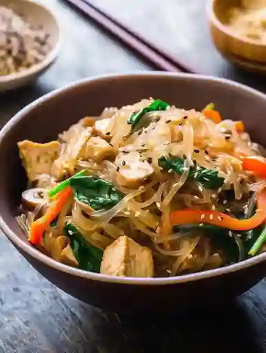 Japchae de Pollo