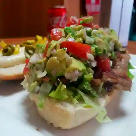Sándwich de Milanesa Mexicano