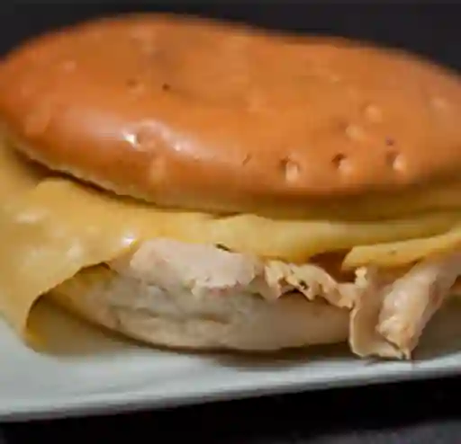 Sándwich de Pollo y Queso XL