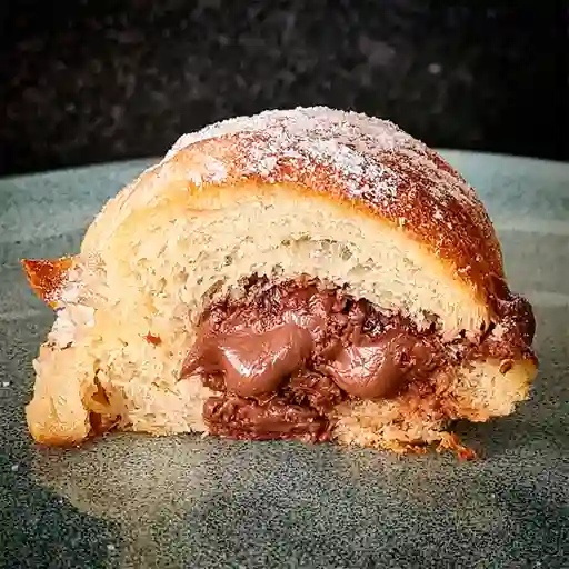 Medialuna rellena con nutella 70 gr