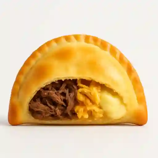 Empanada de Pollo, Mechada y Queso