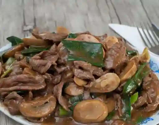 Carne Champiñon