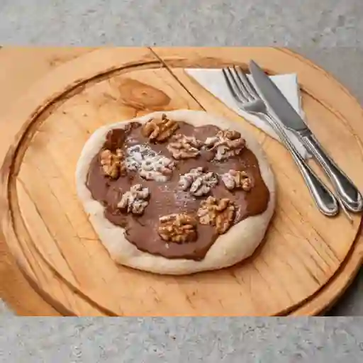 Mini Pizza con Nutella Nueces y Azúcar Flor