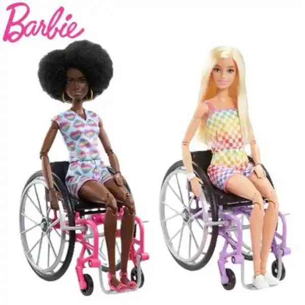 Barbie Muñeca Fashionista Silla de Ruedas Morada - HJT13