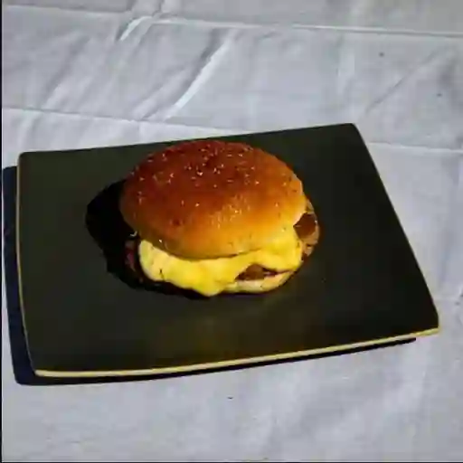 1 Hamburguesa Italiana 250g Papas Fritas 1 Bebida 220Ml