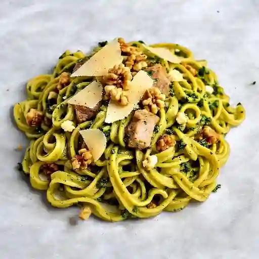 Tallarines verdes con cerdo