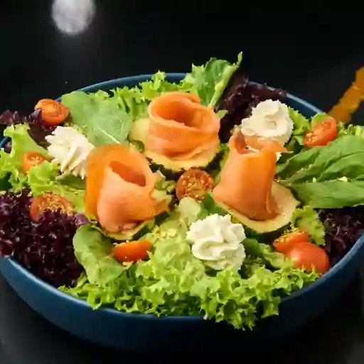 Insalatta di salmone affumicato