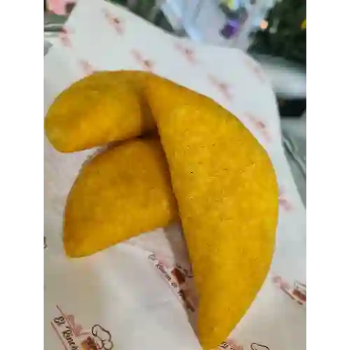 Empanada Venezolana de Carne Mechada