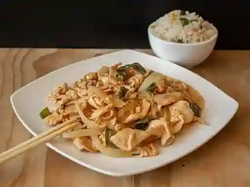 Pollo Mongoliano, Arroz Chaufan