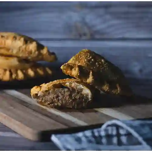 Empanada la Empiná!
