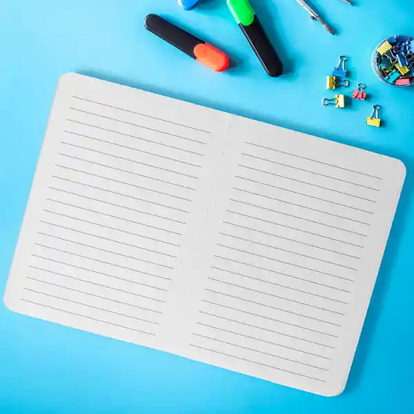 Cuaderno Forrado de Yoga School Gato 80 Hojas Miniso