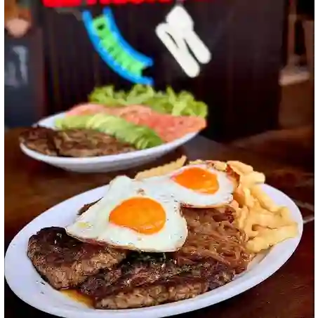 Fricandela Casera a Lo Pobre Al Plato