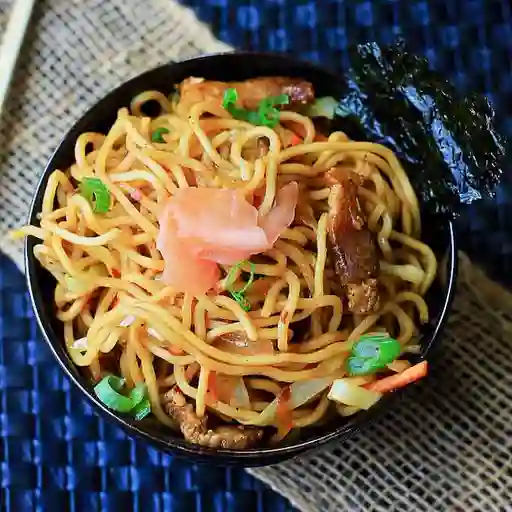 Yakisoba de pollo