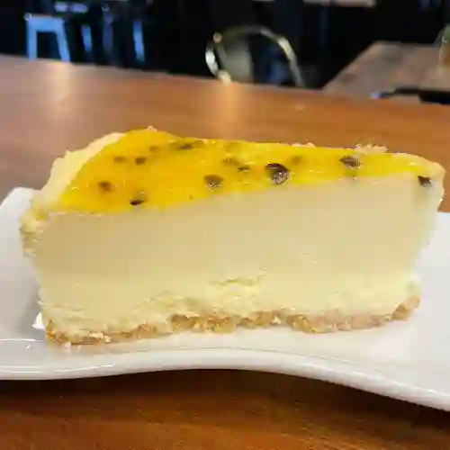 Porción de Cheesecake de Maracuya