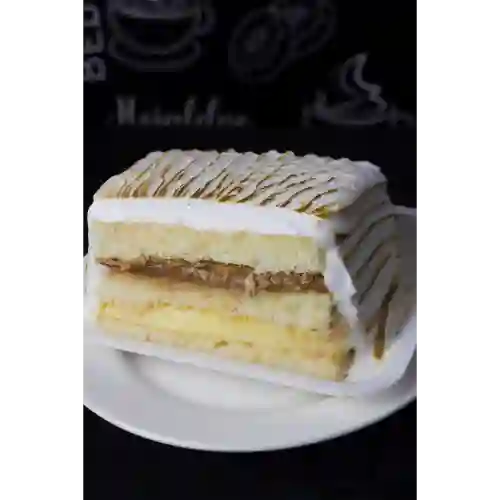Torta de Tres Leche