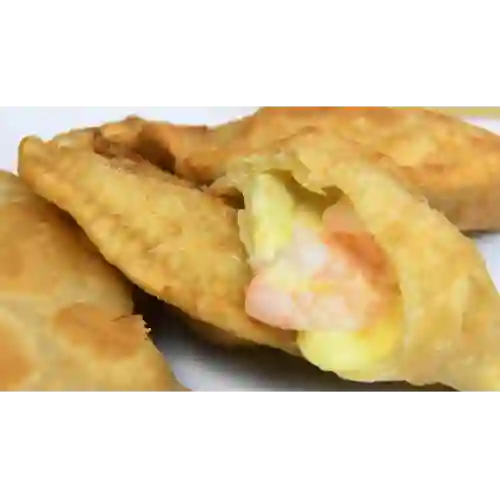 Empanada de Queso con Camarón