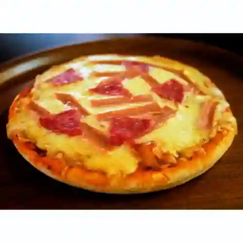 Pizza Individual Jamón Salame