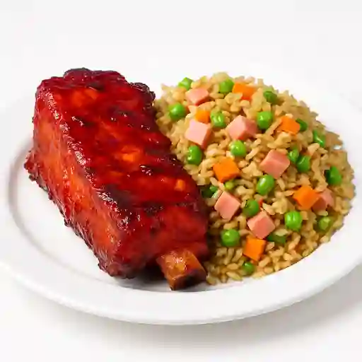 Costilla asada roja con arroz chino v