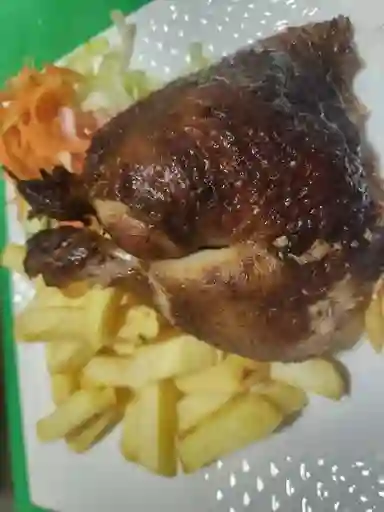 Combo ¼ de Pollo a Las Brasas